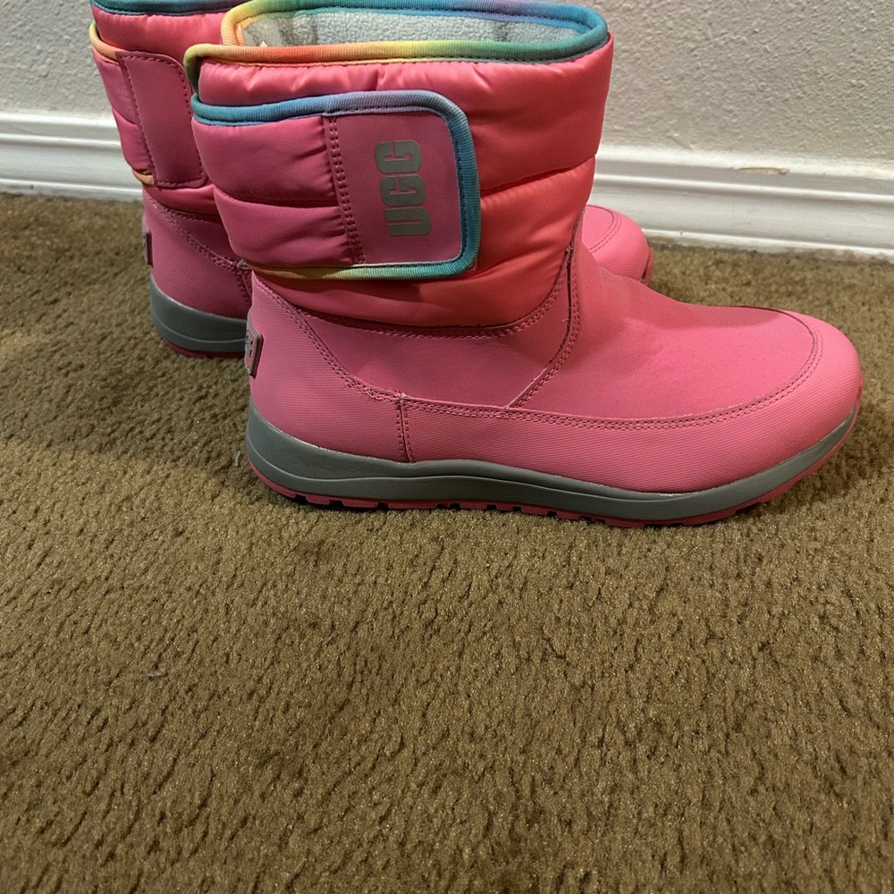❌SOLD❌UGG Kids Pink Boots
